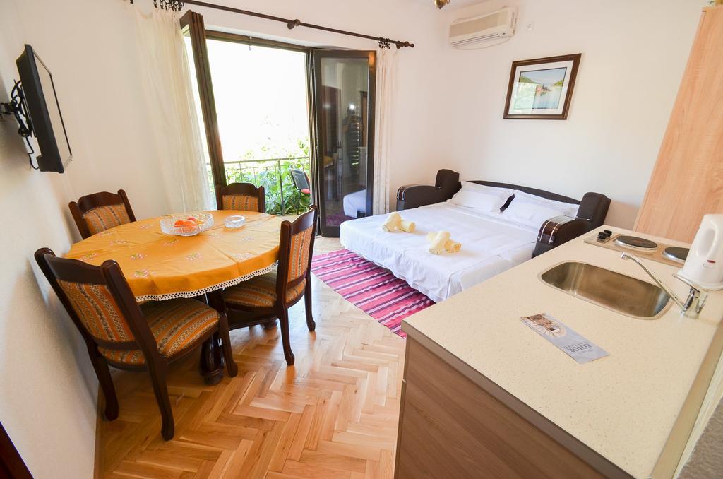 Apartments Ceklin Kotor Extérieur photo