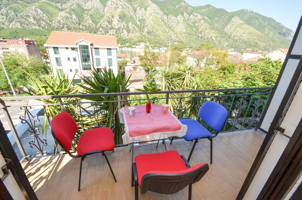 Apartments Ceklin Kotor Extérieur photo